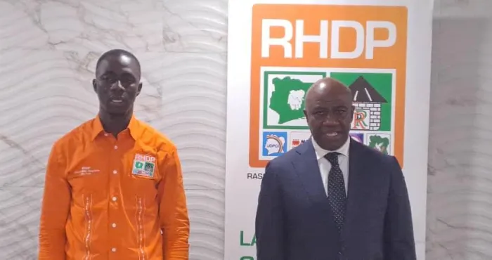 presentation-des-membres-du-ben-de-luj-rhdp-mamadou-kone-sengage-a-oeuvrer-pour-la-victoire-du-rhdp-au-premier-tour-de-la-presidentielle-de-2025