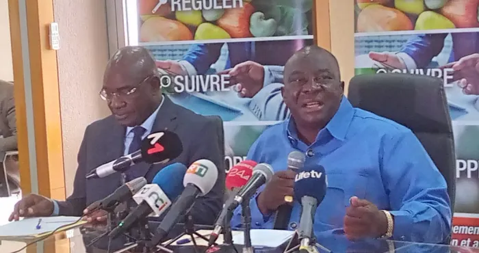 cote-divoire-le-prix-du-cajou-fixe-a-275-fcfa-voici-principales-raisons-de-la-baisse-du-prix-selon-le-ministre-kobenan-adjoumani