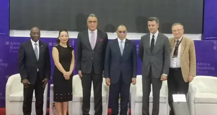 finances-la-mutation-des-services-bancaires-africains-au-coeur-dun-forum-a-abidjan