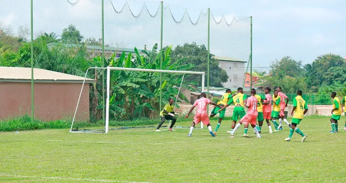 cote-divoire-division-regionale-de-la-ligue-dabengourou-letoile-sportive-de-yamoussoukro-en-premiere-ligne-du-championnat