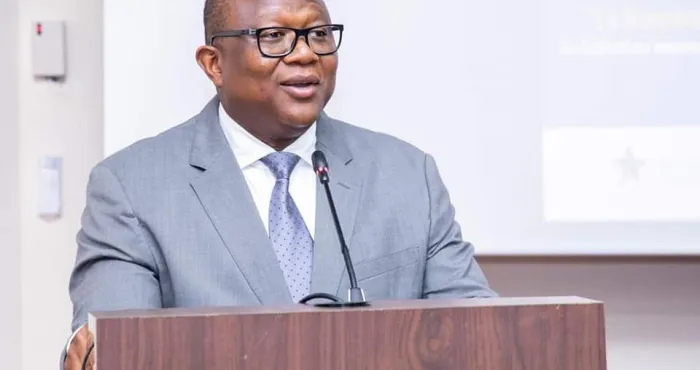 district-dabidjan-communication-publicitaire-une-vaste-operation-de-demantelement-de-panneaux-irreguliers-lancee-a-partir-de-ce-mardi