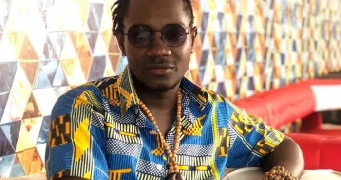 mercredi-de-lecologie-developpement-durable-3-questions-a-arsene-gbaka-lhomme-qui-donne-une-nouvelle-vie-aux-sacs-de-cacao