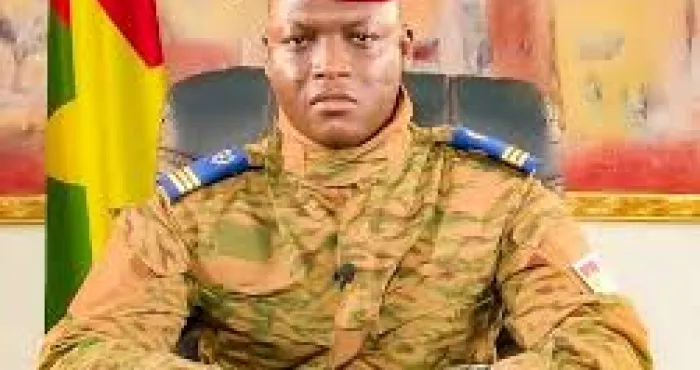lechec-face-aux-terroristes-et-les-derives-paranoiaques-au-faso