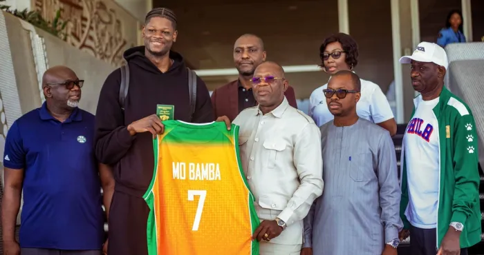 basketteur-ball-mo-bamba-integre-lequipe-nationale