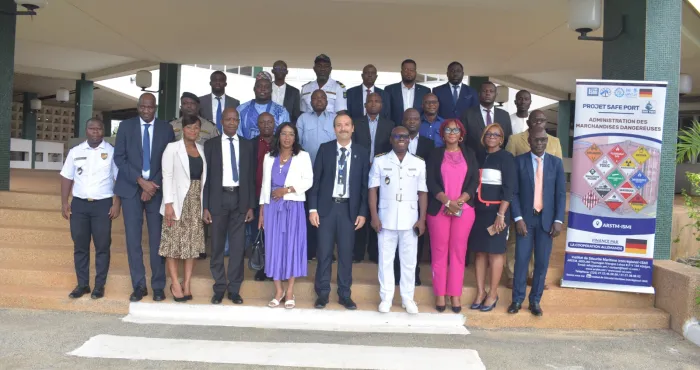 securite-portuaire-et-gestion-des-marchandises-dangereuses-en-afrique-de-louest-et-du-centre-lismi-forme-les-administrations-maritimes-du-golfe-de-guinee