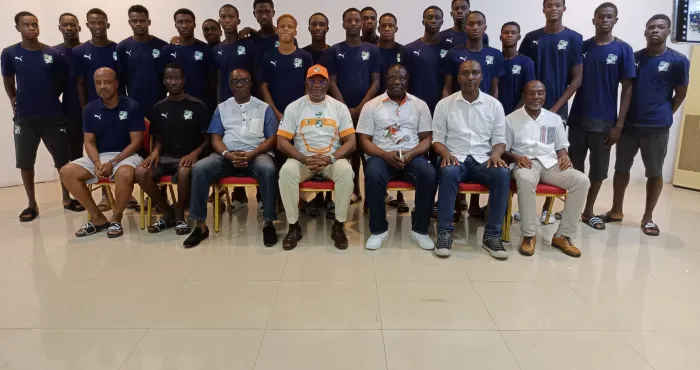 finale-des-qualifications-de-la-can-2025-ufoa-b-le-ministre-silas-metch-aux-elephanteaux-u17-vous-etes-partis-pour-gagner-le-trophee