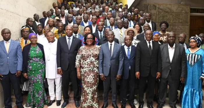 hommage-au-president-ouattara-a-louest-anne-ouloto-vagondo-serey-doh-claude-sahi-et-les-cadres-battent-le-rappel-des-troupes