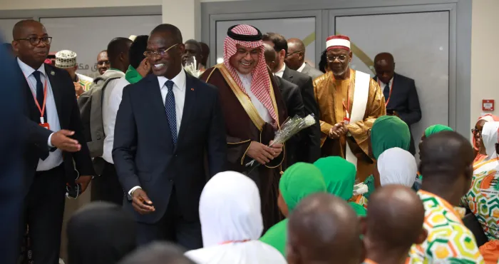 hadj-2024-les-1-ers-pelerins-ivoiriens-foulent-la-mecque