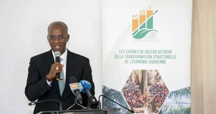 competitivite-de-la-chaine-de-valeur-des-fruits-et-legumes-le-pccet-envoie-30-jeunes-ivoiriens-en-immersion-aux-pays-bas