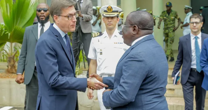 cooperation-maritime-bacongo-et-lambassadeur-despagne-font-le-point