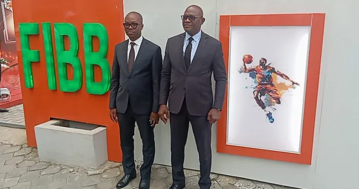 fibb-le-ministre-silas-adje-metch-inaugure-le-nouveau-siege