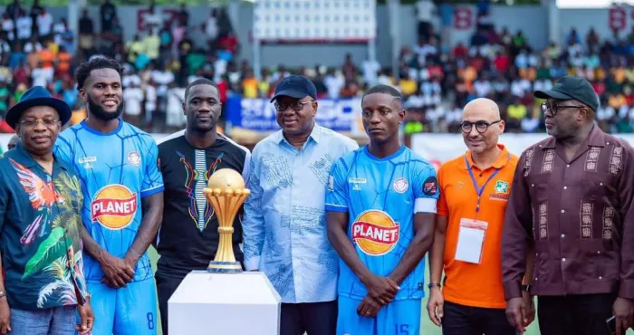 tournoi-pro-cest-pro-franck-kessie-et-les-footballeurs-demontrent-la-solidarite-a-livoirienne