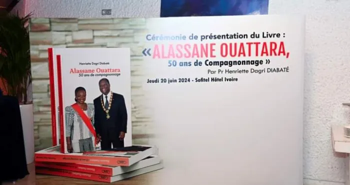 dedicace-de-livre-pr-henriette-diabate-retrace-la-vie-dalassane-ouattara