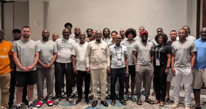 tournoi-qualificatif-olympique-tqo-le-ministre-adje-silas-metch-apporte-le-soutien-du-gouvernement-et-de-la-nation-aux-elephants-basketteurs