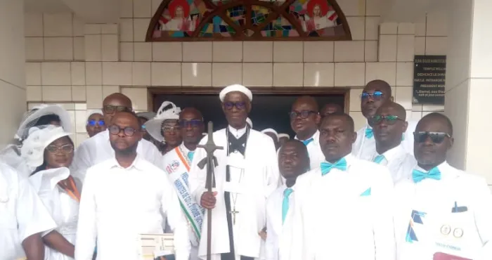 eglise-harriste-de-cote-divoire-le-ben-de-lunion-des-cadres-et-travailleurs-investi