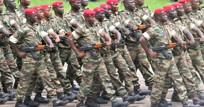 frontieres-ivoiro---liberiennes-larmee-guineenne-en-alerte-maximale