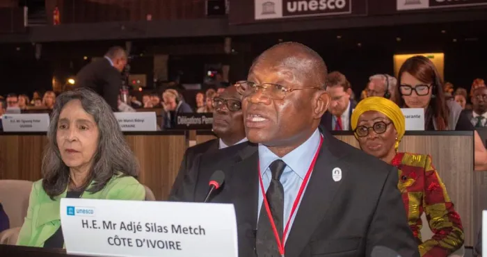 jeux-olympiques-paris-2024-le-ministre-adje-silas-metch-promeut-lartisanat-ivoirien-par-le-sport