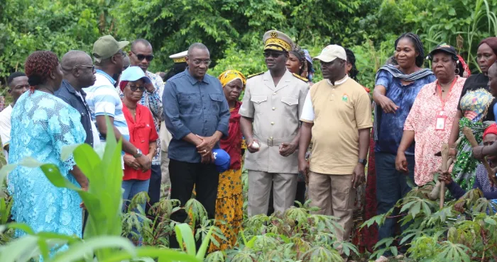production-agricole-des-populations-du-tonkpi-recoivent-un-important-don-du-president-ouattara