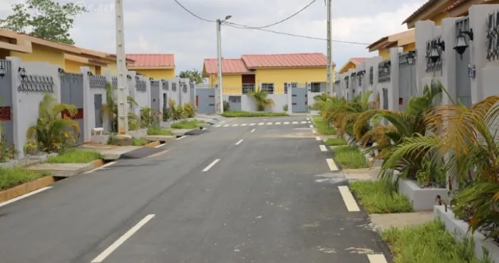 cites-immobilieres-plus-dun-tiers-des-350-enregistrees-a-abidjan-non-repertorie-dans-le-registre-fiscal