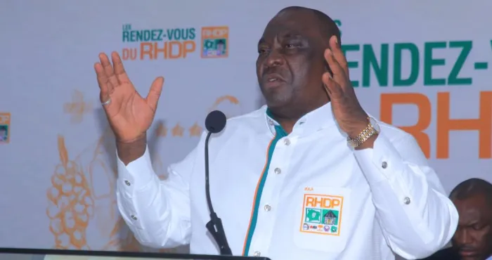 interview-menaces-repetees-du-ppa-ci-sur-la-presidentielle-2025-adjoumani-formel-ce-disque-est-raye-et-le-logiciel-obsolete