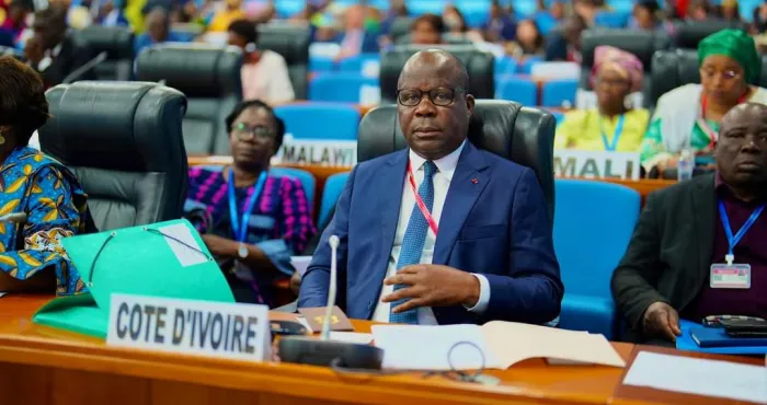 oms-afrique-le-ministre-dimba-pierre-presente-les-enjeux-sanitaires-de-la-cote-divoire-a-brazzaville