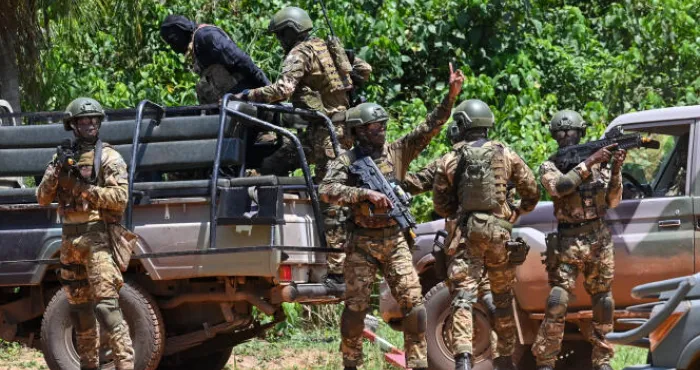 defense-du-territoire-et-lutte-contre-lextremisme-violent-29-complices-des-terroristes-epingles-leurs-comptes-geles