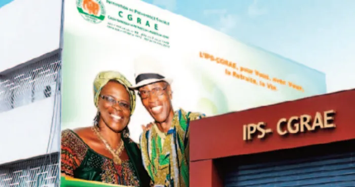 prime-speciale-un-mois-apres-le-message-de-ouattara-du-7-aout-220-000-retraites-passent-a-la-caisse