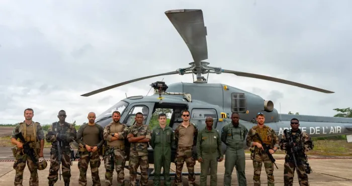 base-aerienne-de-bouake-les-pilotes-renforcent-leurs-capacites