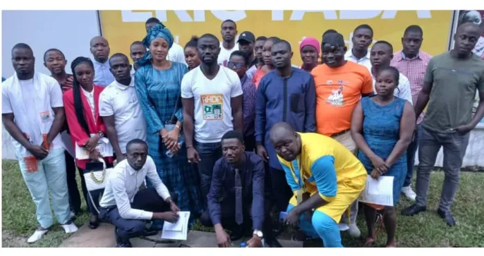 rhdp-cocody-la-jeunesse-du-parti-se-mobilise-pour-la-reussite-de-la-revision-de-la-liste-electorale