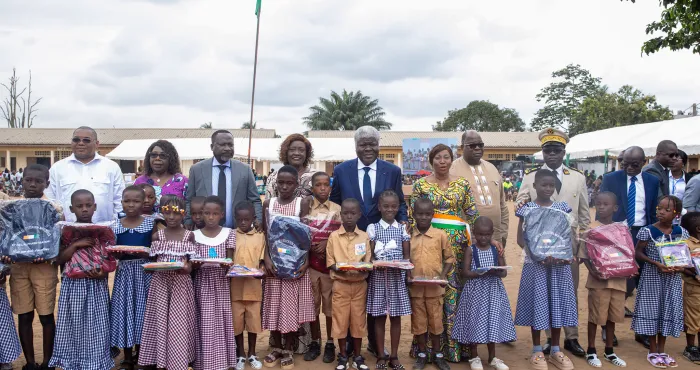 aide-a-leducation-nationale-le-gouvernement-distribue-plus-de-quatre-millions-de-kits-scolaires