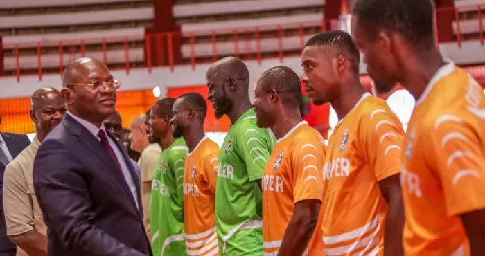 coupe-du-monde-de-maracana-maramonde-abidjan-2024-le-ministre-adje-silas-metch-apporte-le-soutien-du-gouvernement-aux-elephants-maracaniers