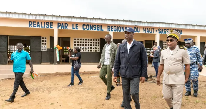 golihoa-s-p-tapeguia-mamadou-toure-livre-un-batiment-scolaire-dans-le-departement-dissia