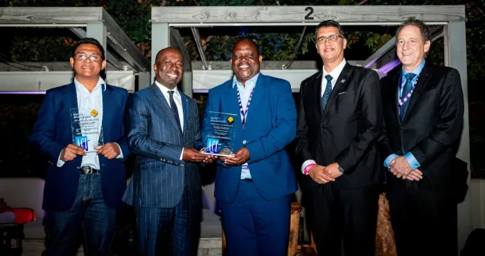 service-aeroportuaire-la-sodexam-vainqueur-du-prix-dexcellence-aci-afrique-a-johannesburg