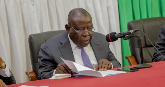 financement-de-projets-bacongo-decaisse-200-millions-pour-les-jeunes-dabidjan