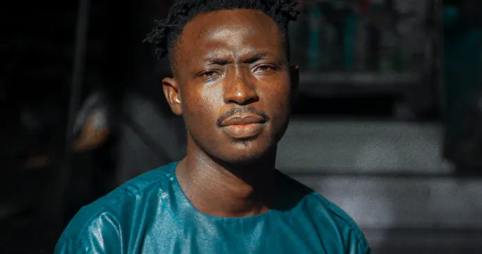 interview-arts-et-peinture-tetchi-yapi-jean-yves-fondateur-de-la-galerie-tetchi-les-anciens-ne-pensent-pas-a-la-releve