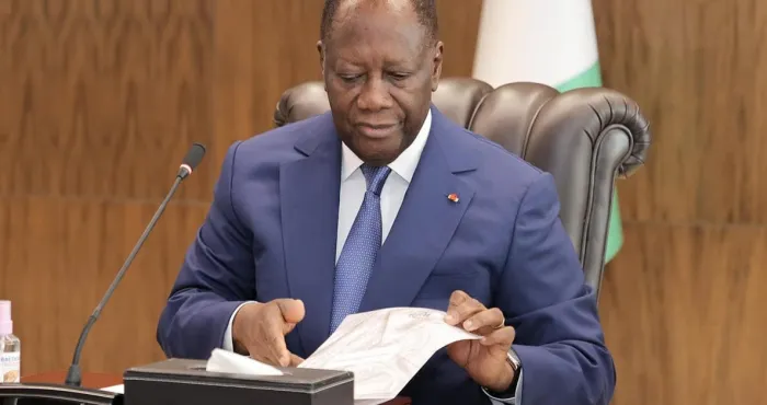 primes-speciales-aux-retraites-et-anciennes-gloires-revalorisation-des-pensions-comment-ouattara-a-donne-une-nouvelle-vie-aux-seniors