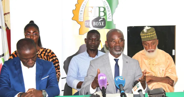 crise-a-la-presidence-de-la-federation-ivoirienne-de-boxe-le-ministre-delegue-adje-silas-metch-met-fin-au-combat
