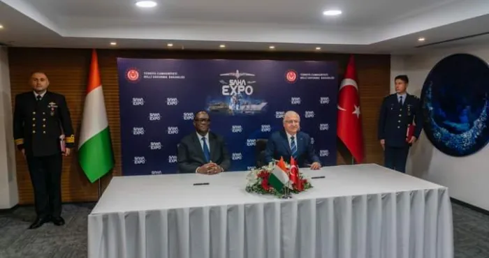 salon-de-la-defense-2024-tene-birahima-signe-un-important-accord-de-cooperation-militaire-en-turquie