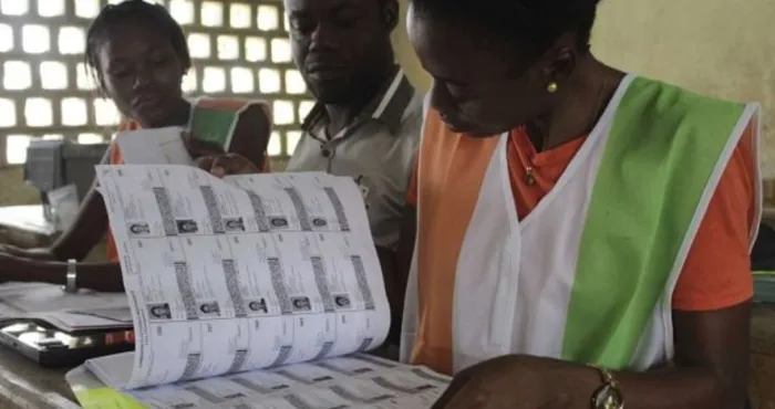 faible-mobilisation-autour-de-la-revision-de-la-liste-electorale-accuses-levez-vous
