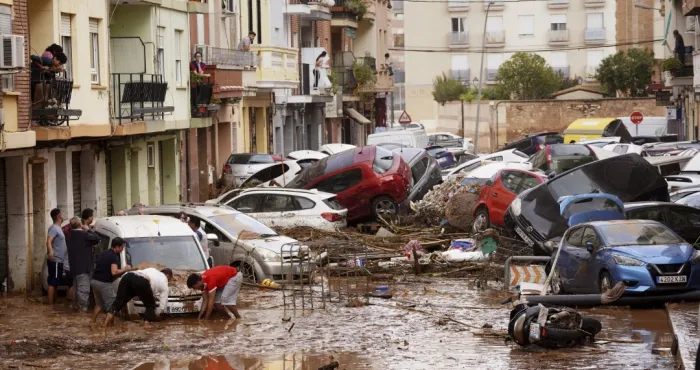 drame-en-espagne-une-inondation-fait-plus-de-90-morts