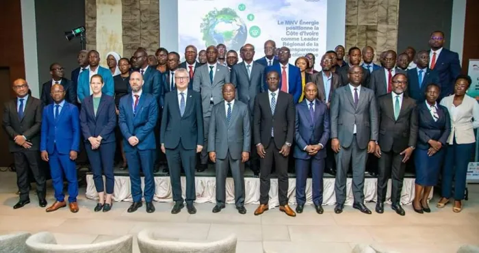 reduction-des-gaz-a-effet-de-serre-la-cote-divoire-simpose-en-modele-dans-le-secteur-des-transports