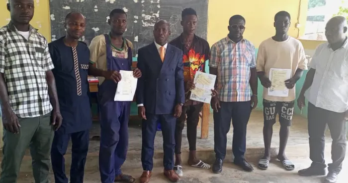 revision-de-la-liste-la-fnjci-fait-enroler-une-centaine-de-personnes-a-toumodi-et-dimbokro