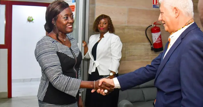prise-en-charge-des-eleves-refugies-en-cote-divoire-le-hcr-adresse-ses-felicitations-au-pr-mariatou-kone
