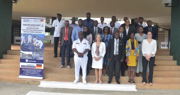 renforcement-des-capacites-maritimes-dans-le-golfe-de-guinee-lismi-forme-sur-la-gestion-des-marchandises-dangereuses-et-la-lutte-contre-la-pollution