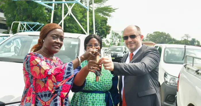 education-nationale-mariatou-kone-dote-les-agents-de-322-vehicules