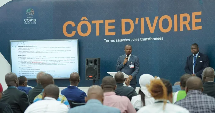 cop16-promotion-des-emplois-verts-mamadou-toure-presente-les-initiatives-du-gouvernement-en-faveur-des-jeunes-a-ryad