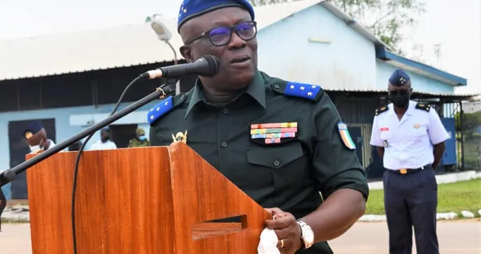 cote-divoire-crash-dun-helicoptere-la-compassion-du-cemag-aux-aviateurs