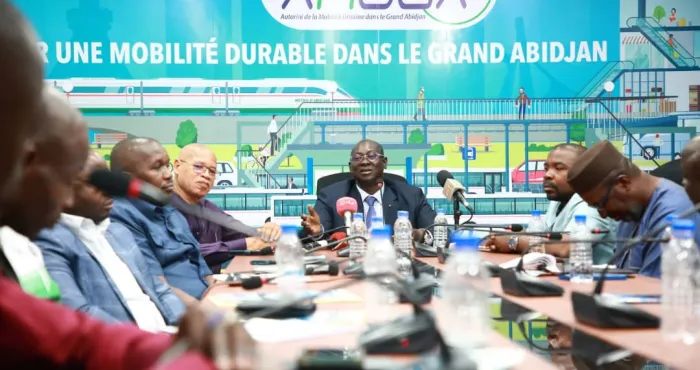 transport-lagunaire-les-travaux-de-construction-des-gares-du-plateau-et-dabobodoume-bientot-acheves-selon-le-dg-de-lamuga
