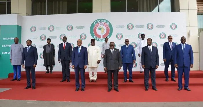 les-chefs-detat-et-de-gouvernement-restent-preoccupes-de-la-resurgence-des-coups-detat