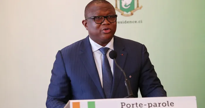 43e-bima-affaire-zimrida-presidentielle-2025-amadou-coulibaly-porte-parole-du-gouvernement-fait-le-grand-deballage